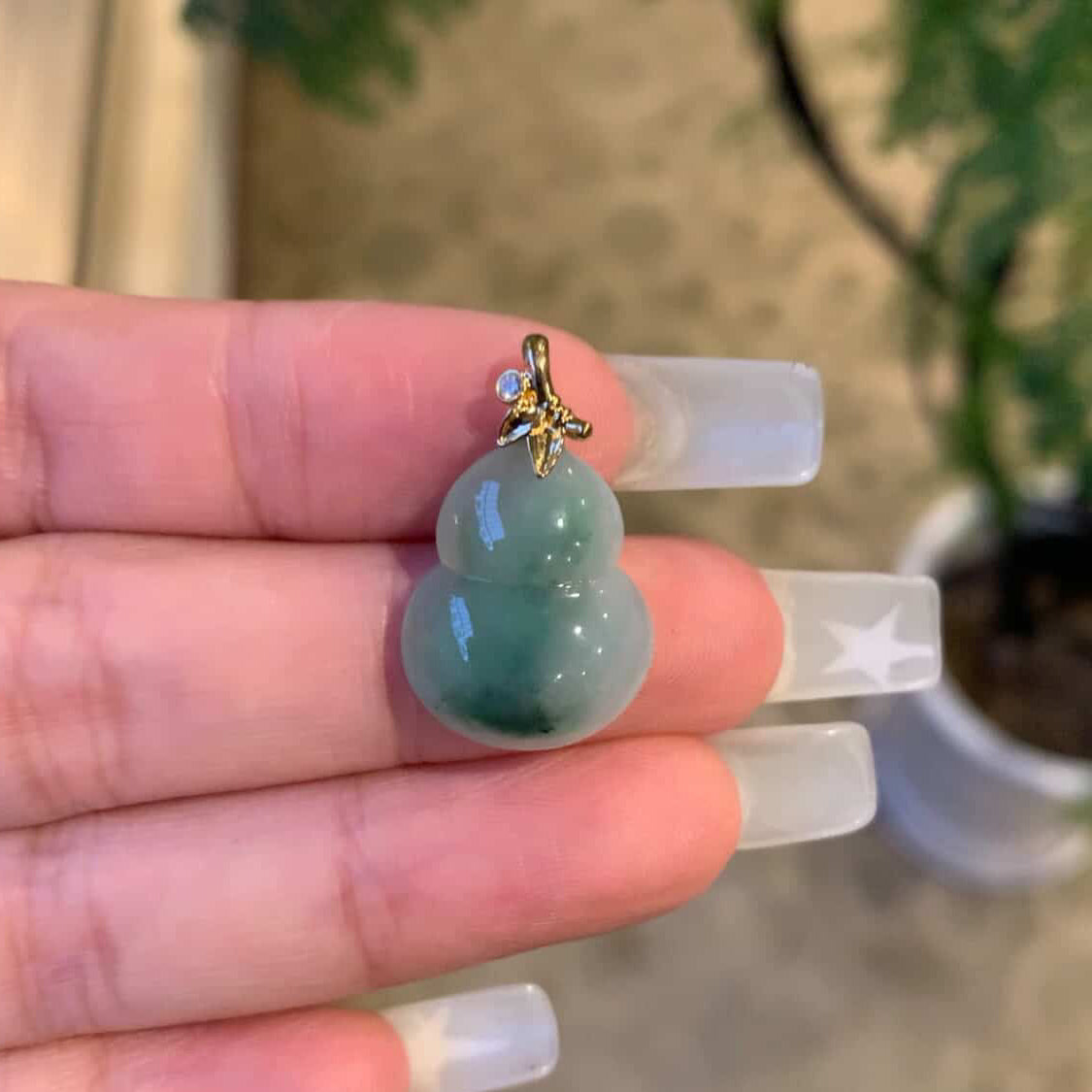 18K Yellow Gold Custom Green Hulu Pendant Leaf Bail