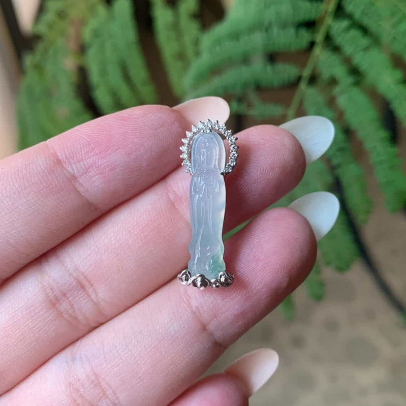18K White Gold Icy Green Guanyin Pendant