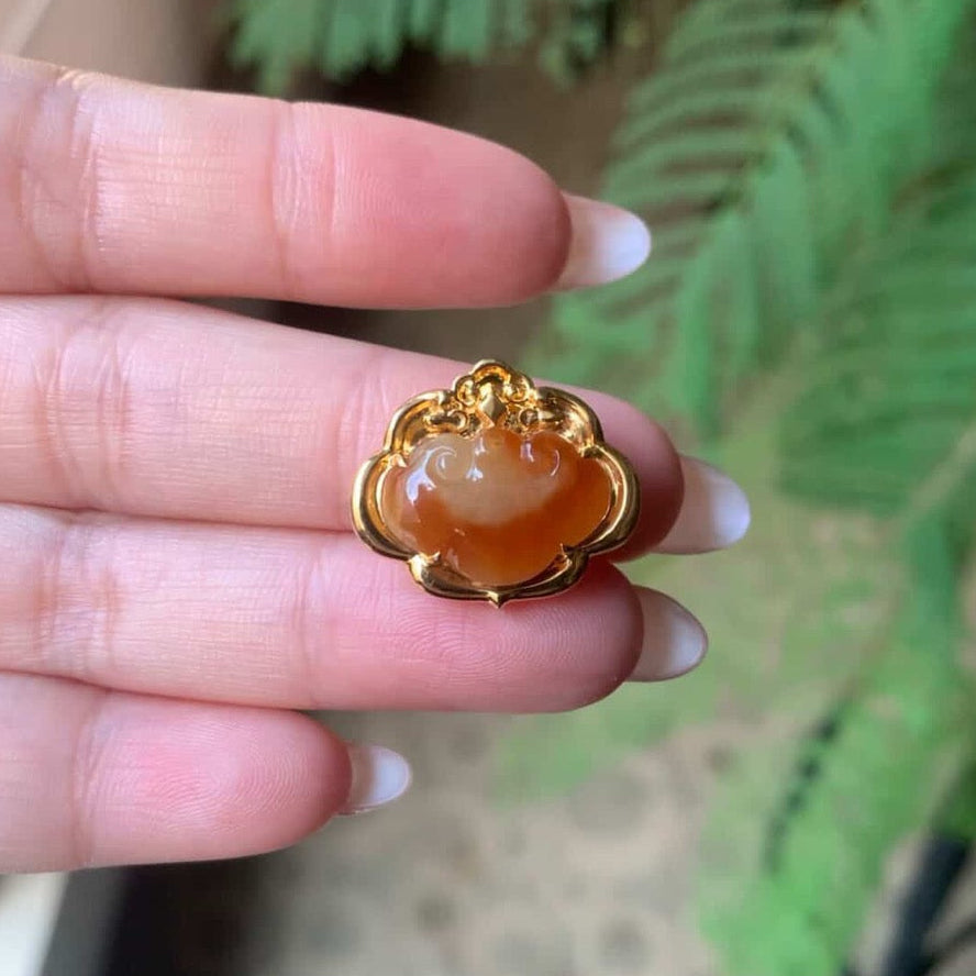 "Live" 18K Yellow Gold Custom Ruyi Pendant Gold Setting