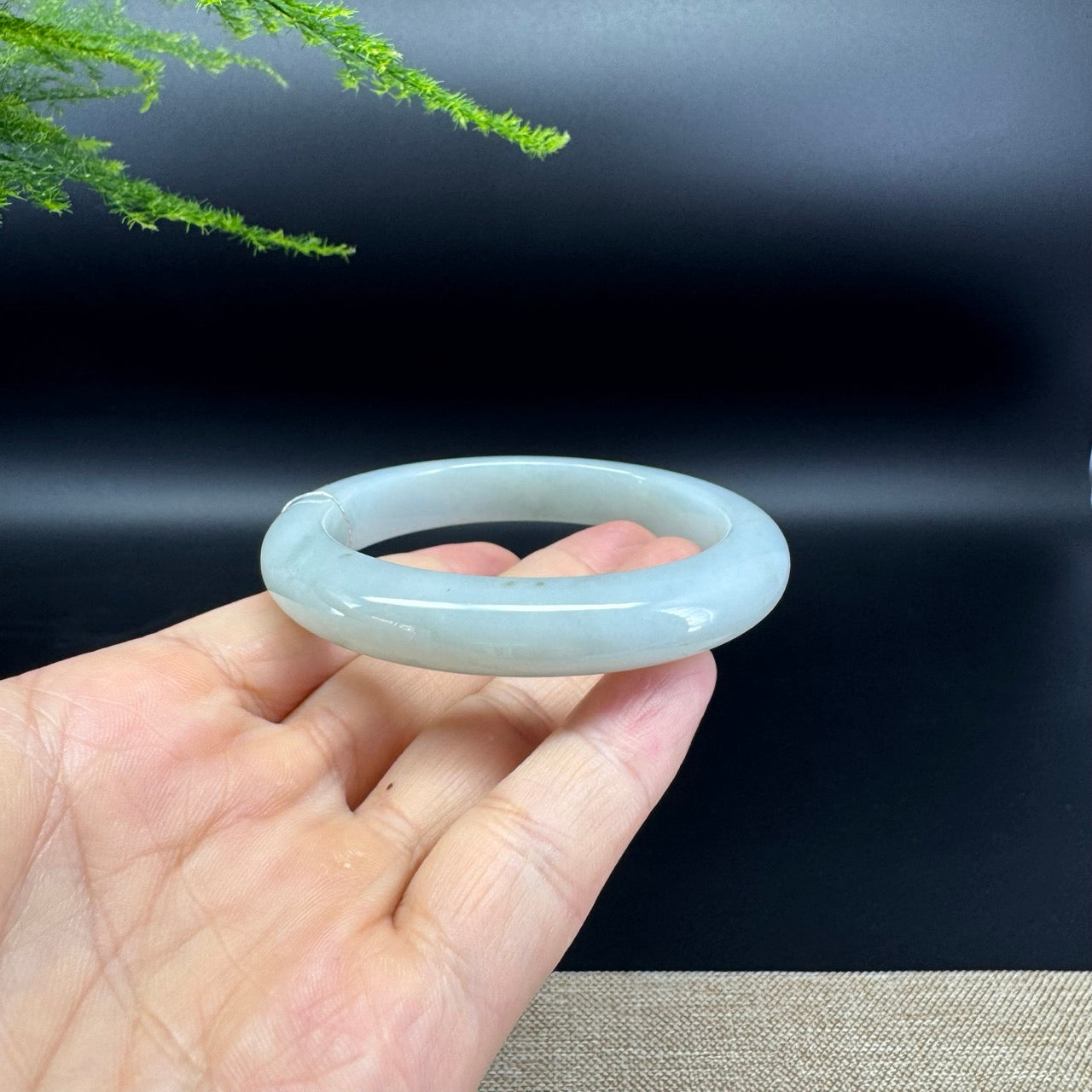Genuine Burmese Green Jade Jadeite Bangle Bracelet ( 56.6mm )
