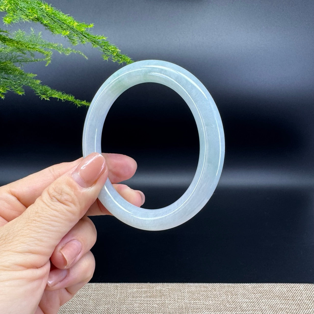 Genuine Burmese Green Jade Jadeite Bangle Bracelet ( 56.1mm )
