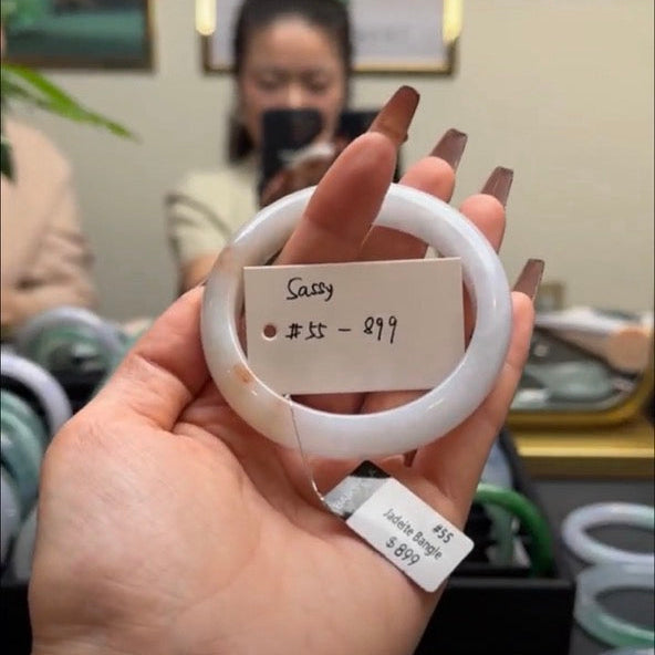 "Live" Natural Light Green & Sajin Comfort Fit Jadeite Jade Bangle (04/03/26)
