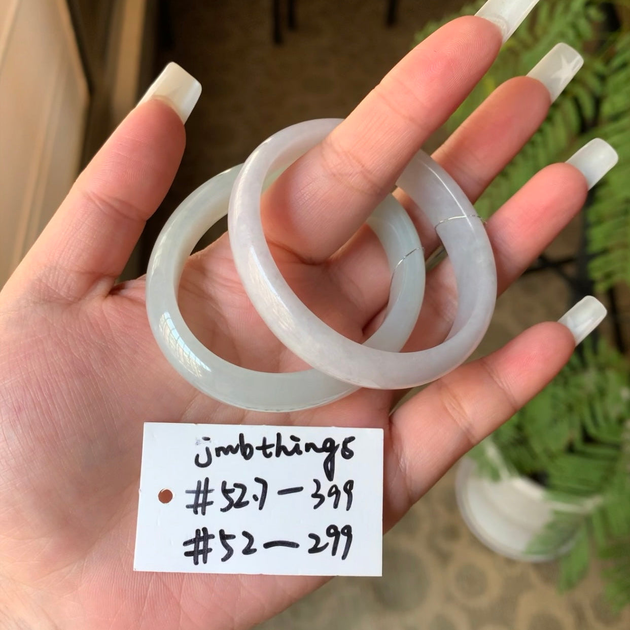 Live Light Green Natural Jadeite Jade Oval Bangle (1/17/26)
