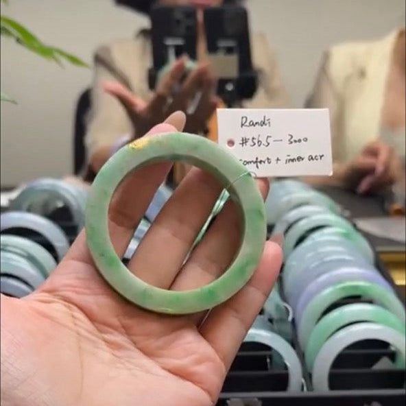 "Live" Natural Green Jadeite Jade Bangle(04/12/26)