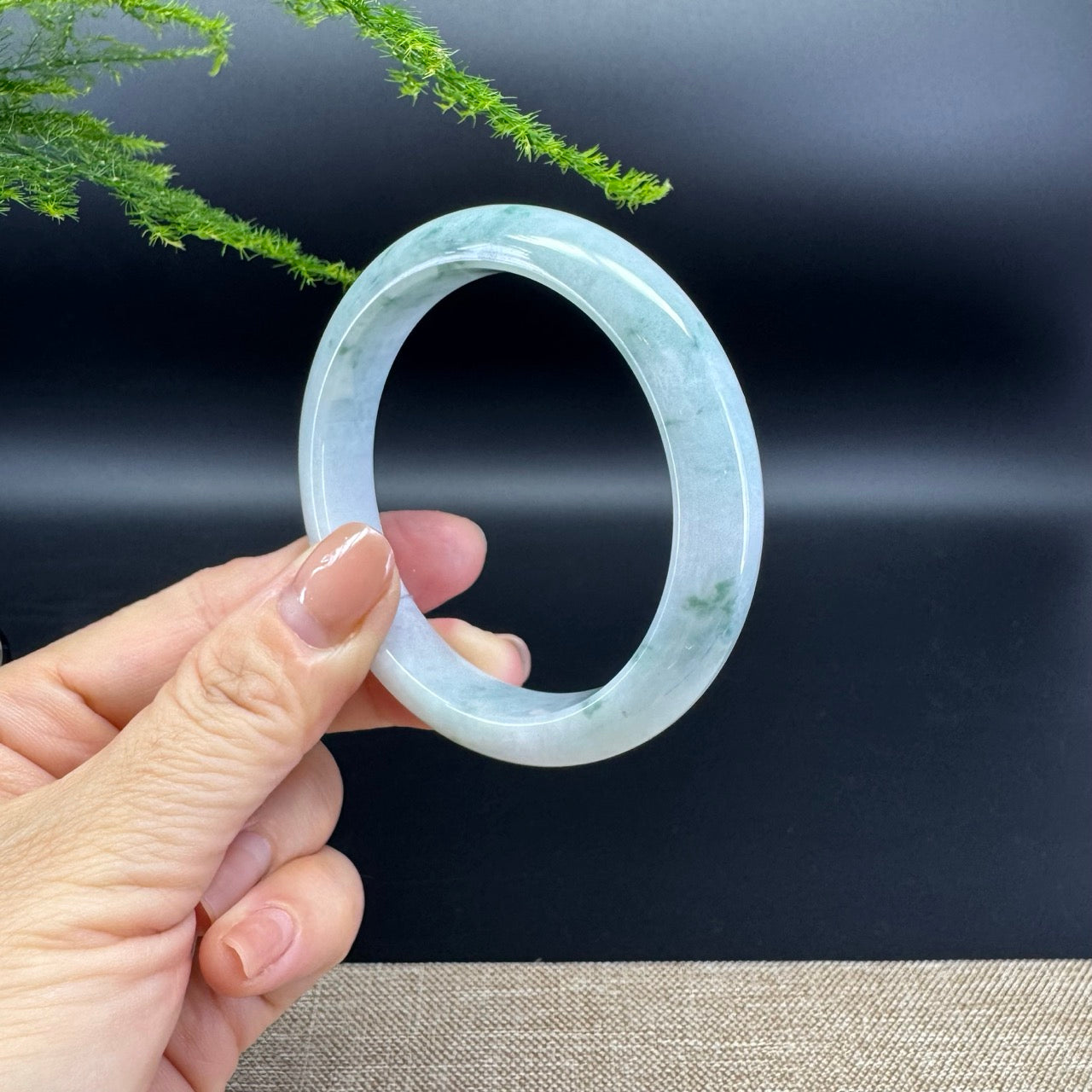 Genuine Burmese Green Jade Jadeite Bangle Bracelet ( 56.3mm )
