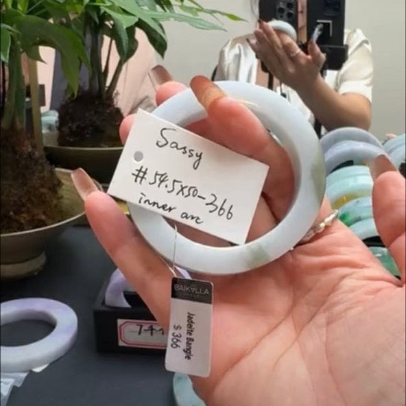 "Live" Natural Green Jadeite Jade Oval Bangle (05/02/26)