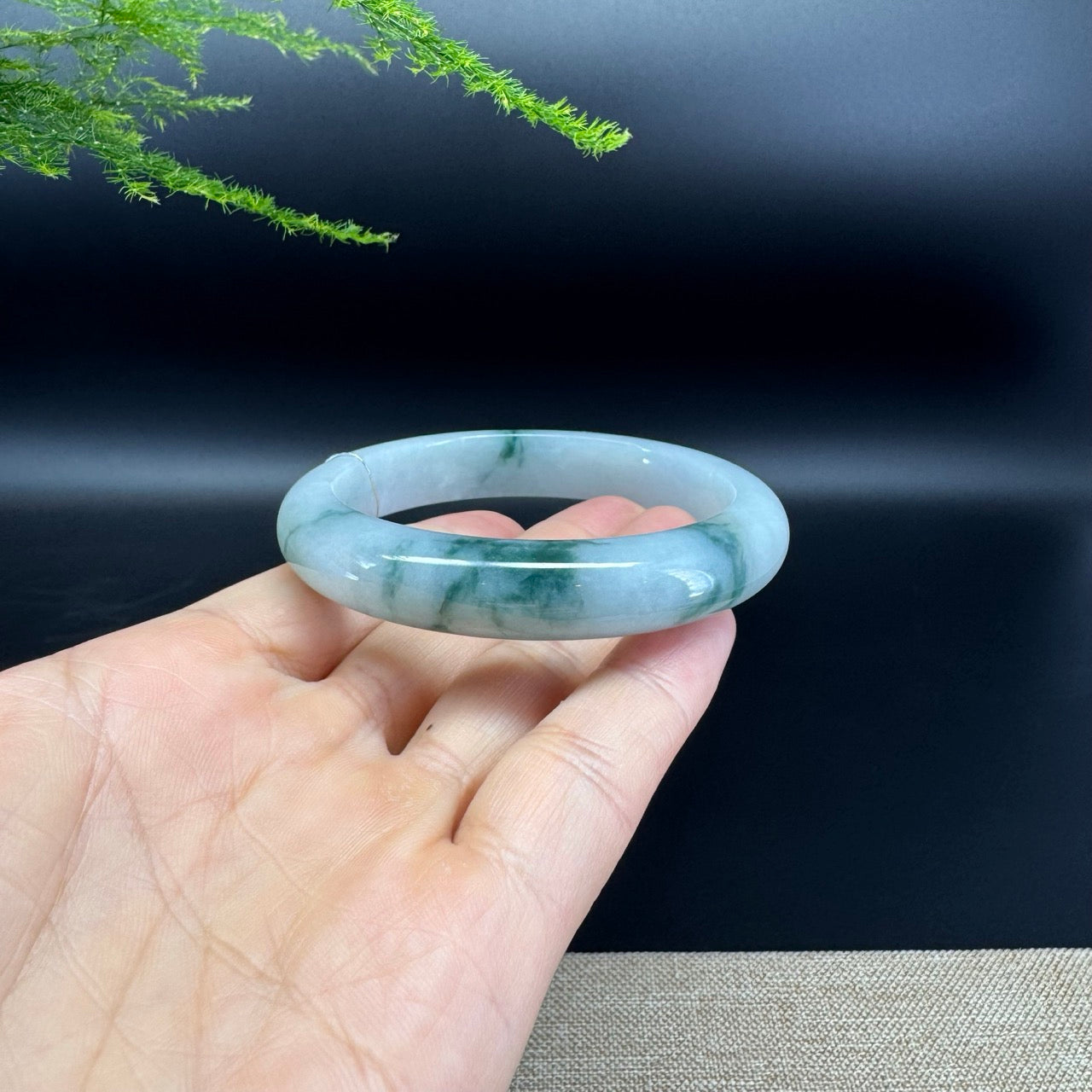 Genuine Burmese Green Jade Jadeite Bangle Bracelet ( 57.8mm )