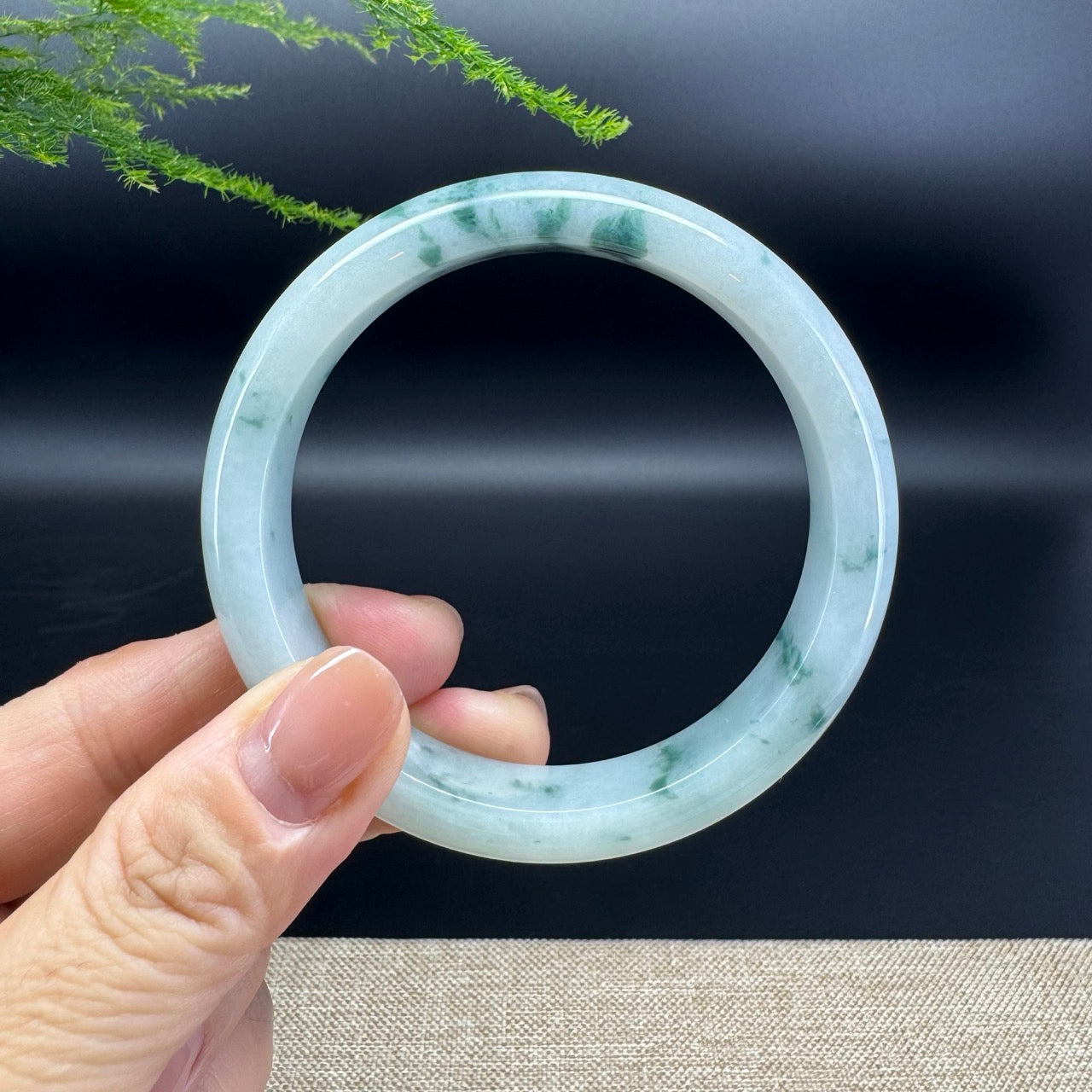 Genuine Burmese Green Jade Jadeite Bangle Bracelet ( 57.9mm )