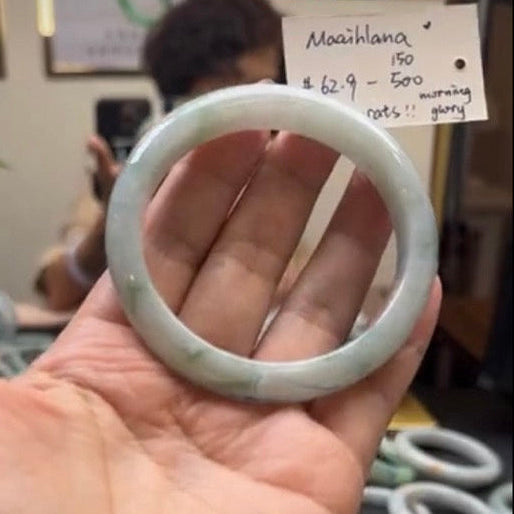 "Live" Natural White Green Flower Jadeite Jade Bangle(05/17/26)