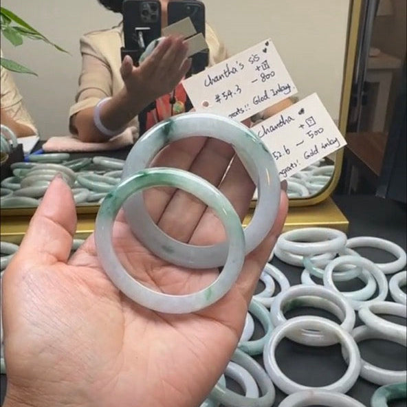 "Live" Natural Light Green Flower Jadeite Jade Bangle(05/17/26)