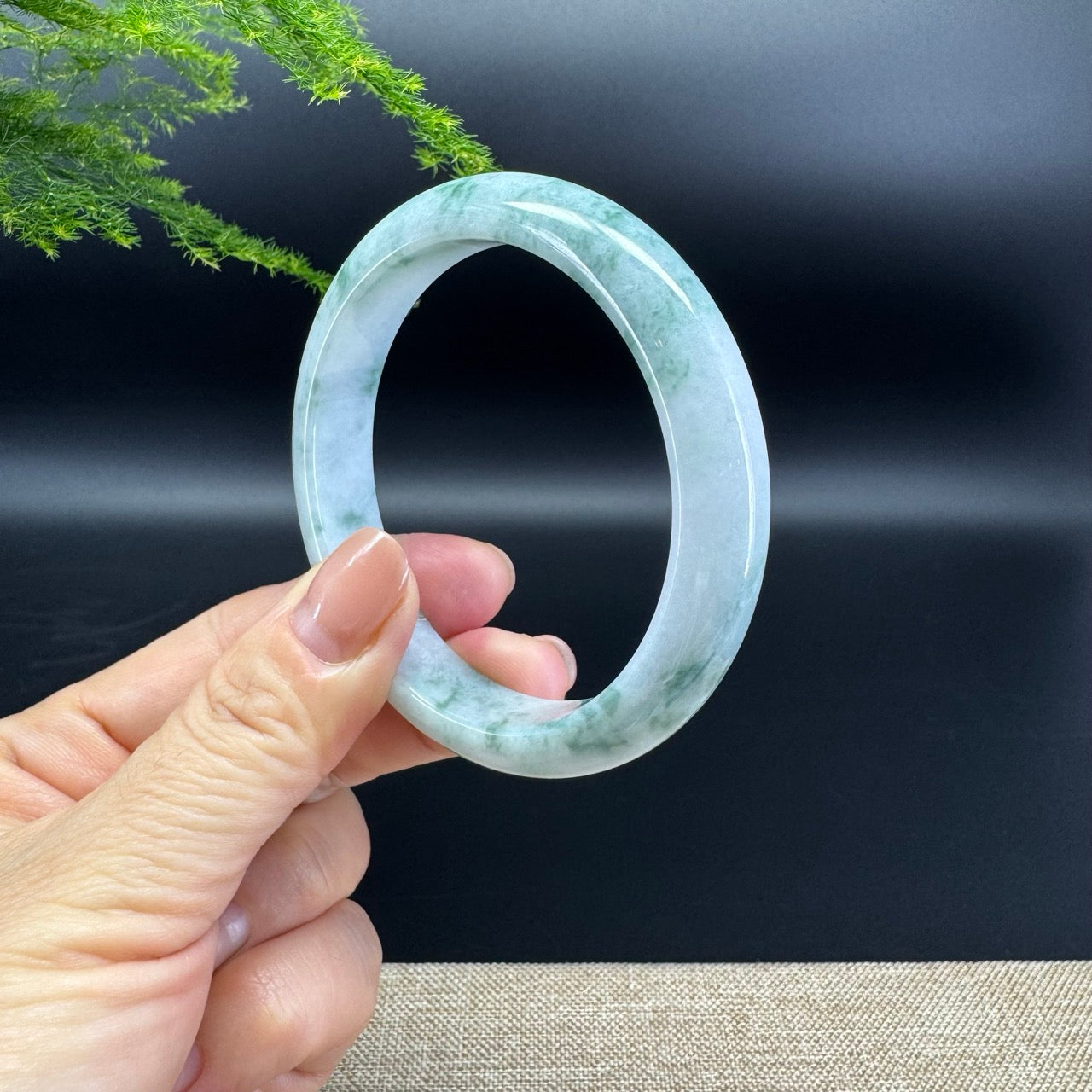 Genuine Burmese Green Jade Jadeite Bangle Bracelet ( 57mm )