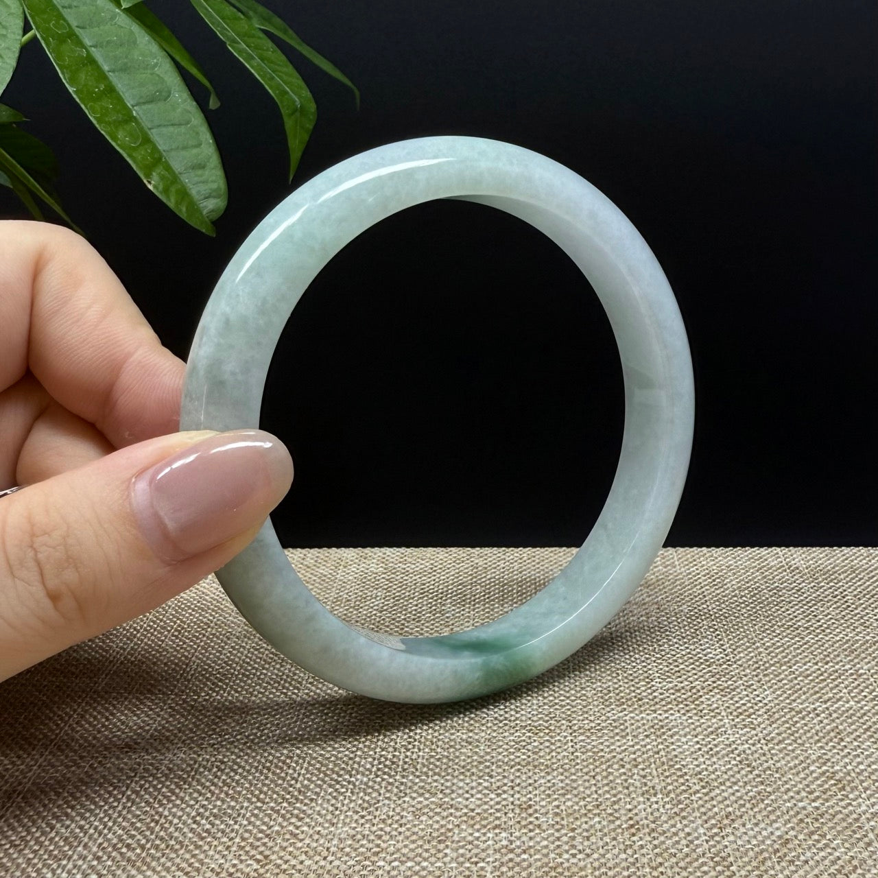 Genuine Burmese Green Jade Jadeite Bangle Bracelet ( 66.1mm )