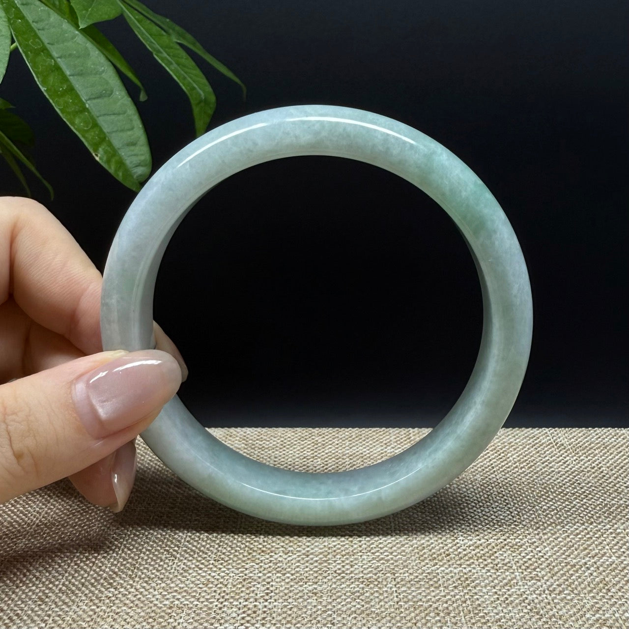 Genuine Burmese Green Jade Jadeite Bangle Bracelet ( 66.1mm )