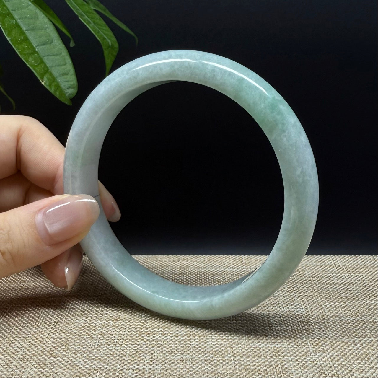 Genuine Burmese Green Jade Jadeite Bangle Bracelet ( 66.1mm )