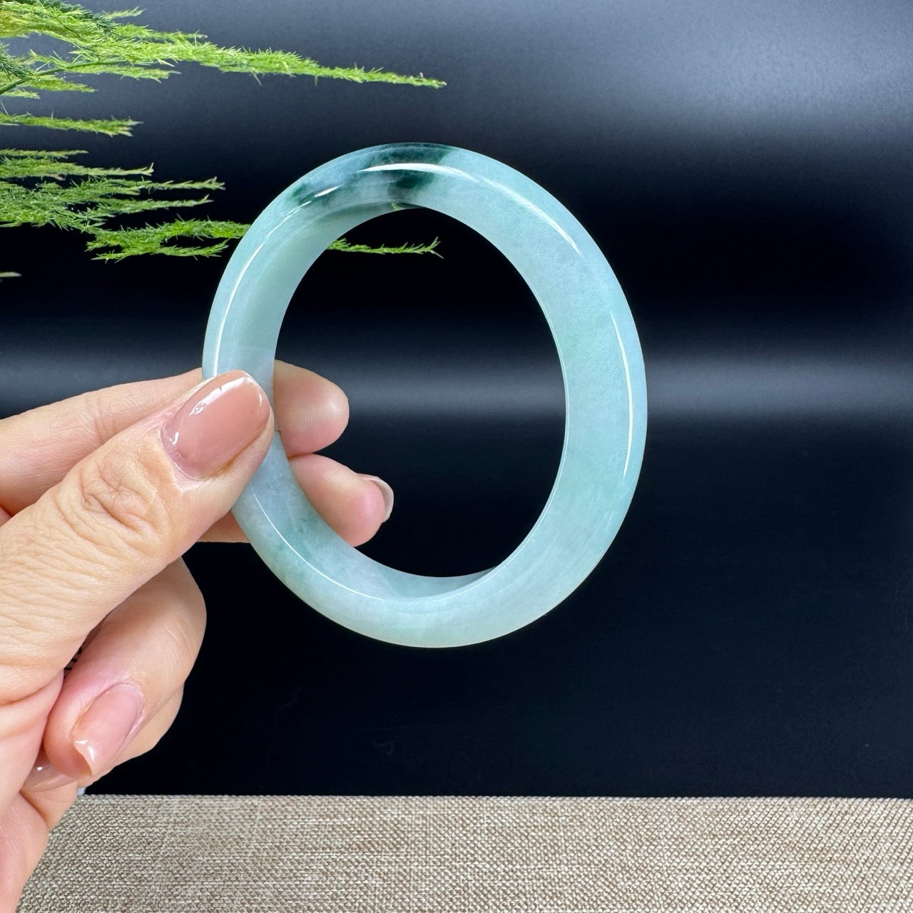 Genuine Burmese Green Jade Jadeite Bangle Bracelet ( 56.3mm )