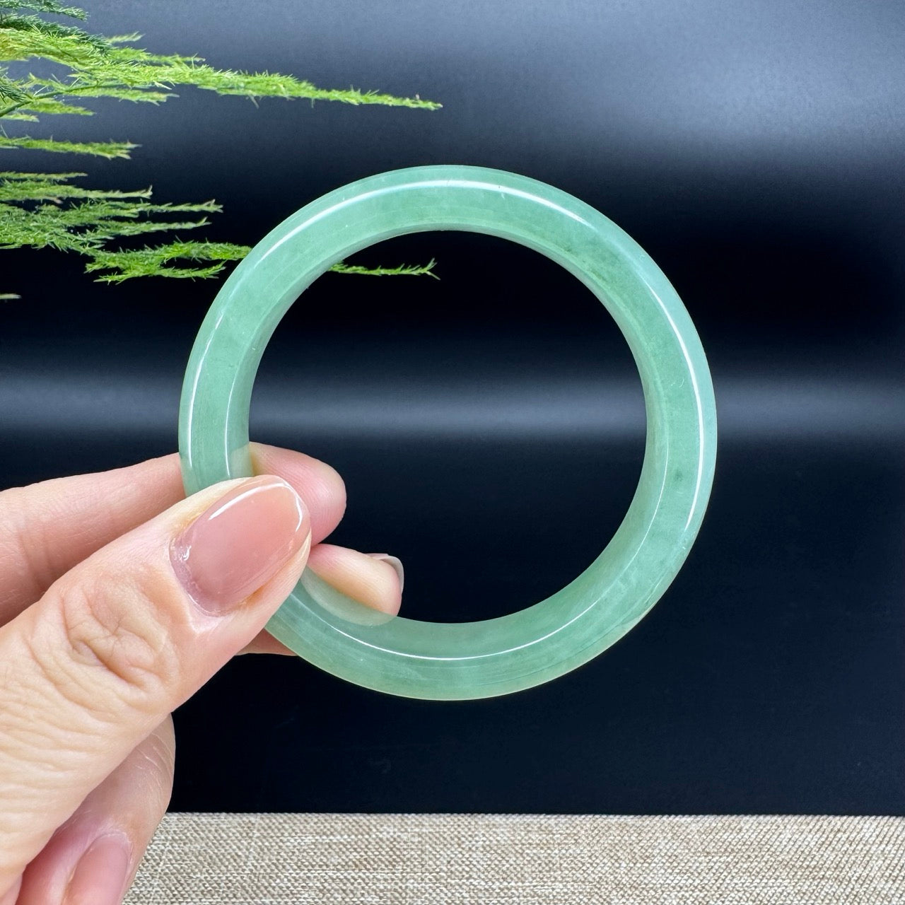 Genuine Burmese Green Jade Jadeite Bangle Bracelet ( 54.6mm )