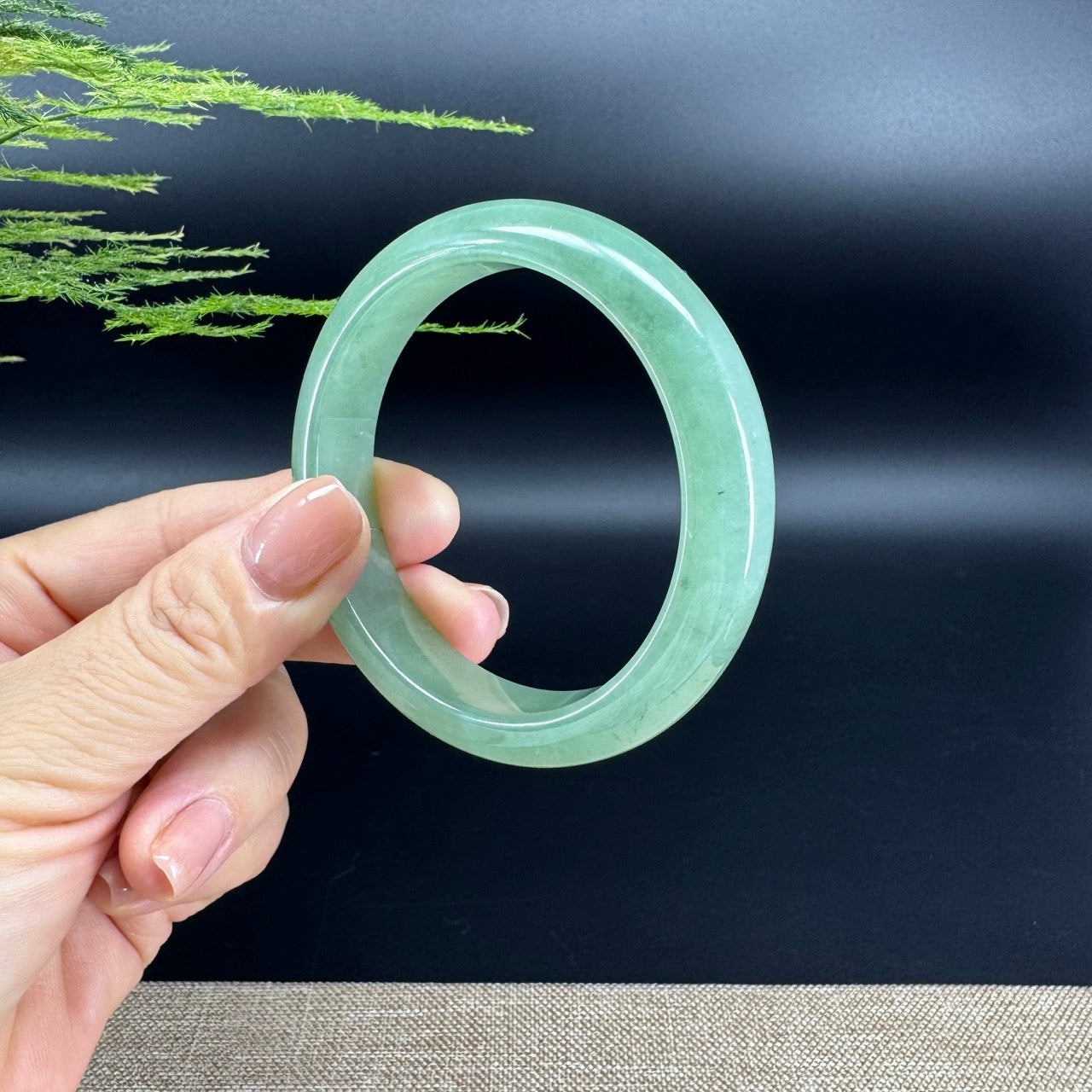 Genuine Burmese Green Jade Jadeite Bangle Bracelet ( 54.6mm )