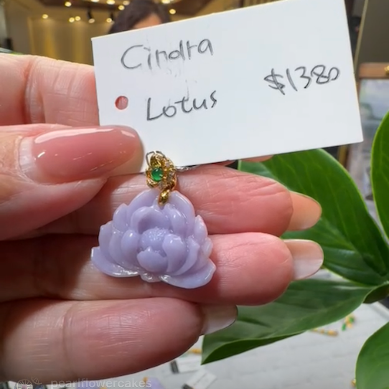 Live "Natural Light 18k Lavender Jadeite Jade Louts" (Live Pick) (07/19/25)