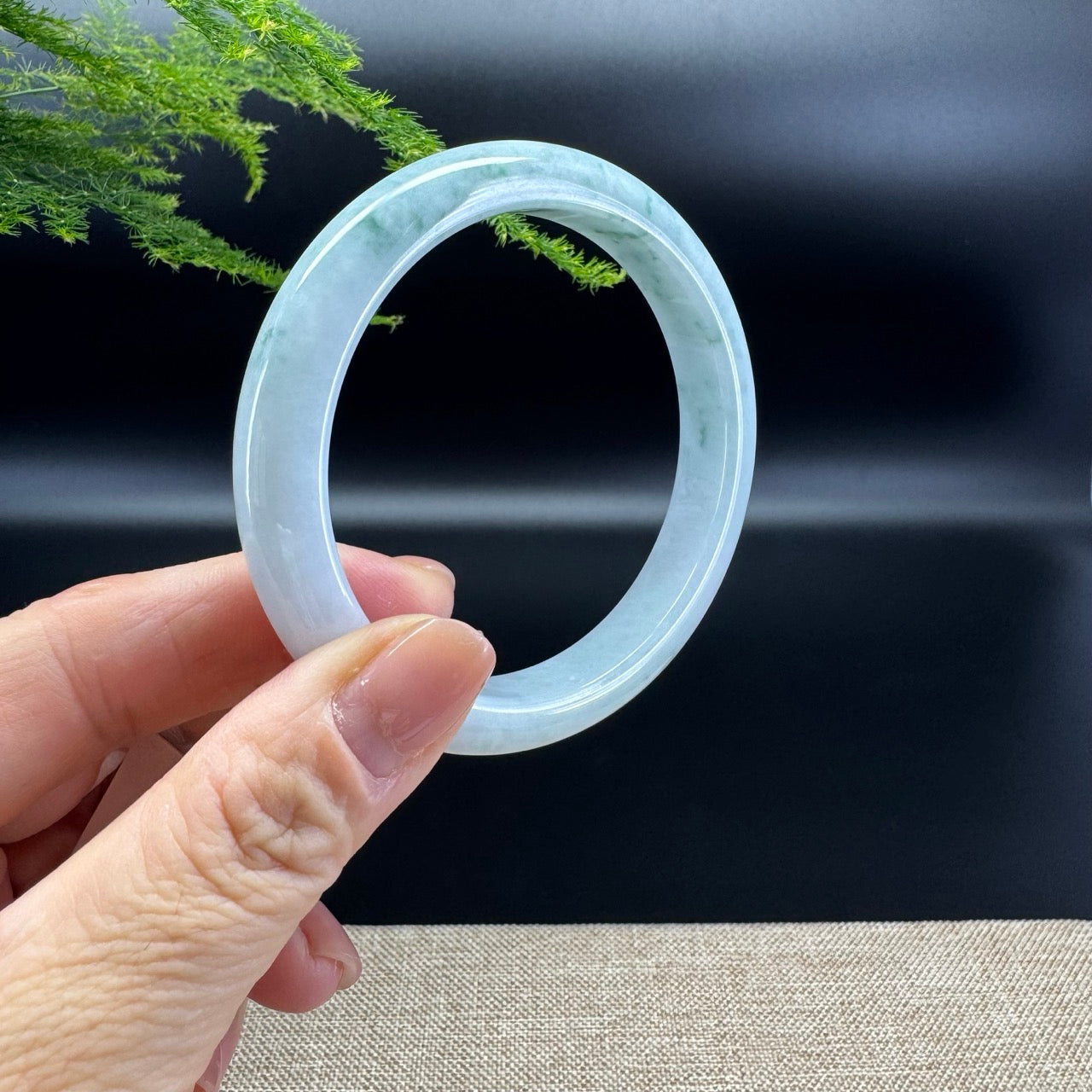 Genuine Burmese Green Jade Jadeite Bangle Bracelet ( 58.6mm )