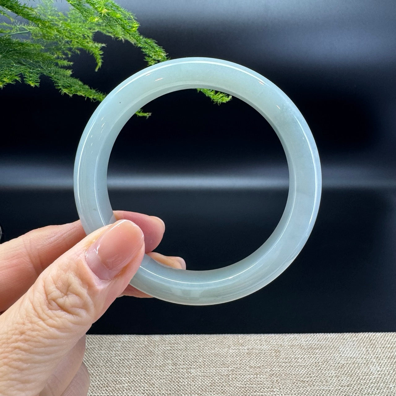 Genuine Burmese Green Jade Jadeite Bangle Bracelet ( 58.5mm )