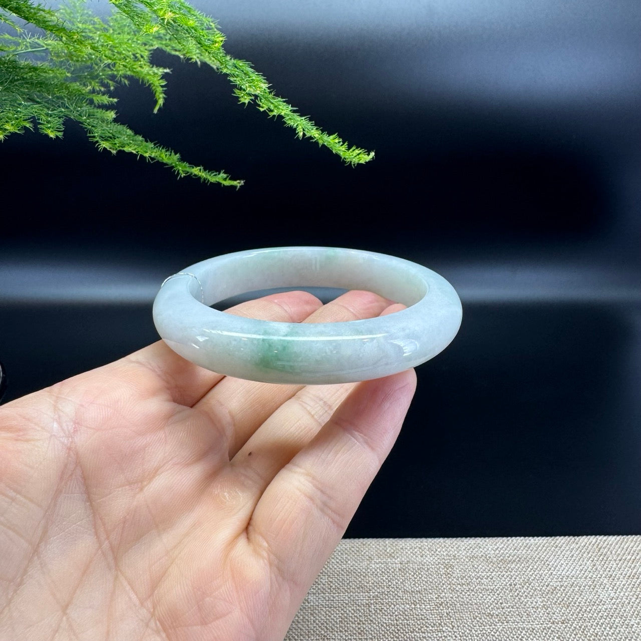 Genuine Burmese Green Jade Jadeite Bangle Bracelet ( 58.7mm )