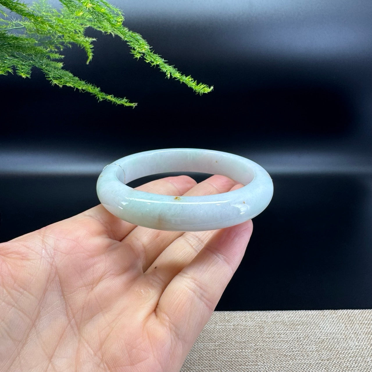Genuine Burmese Green Jade Jadeite Bangle Bracelet ( 58.8mm )
