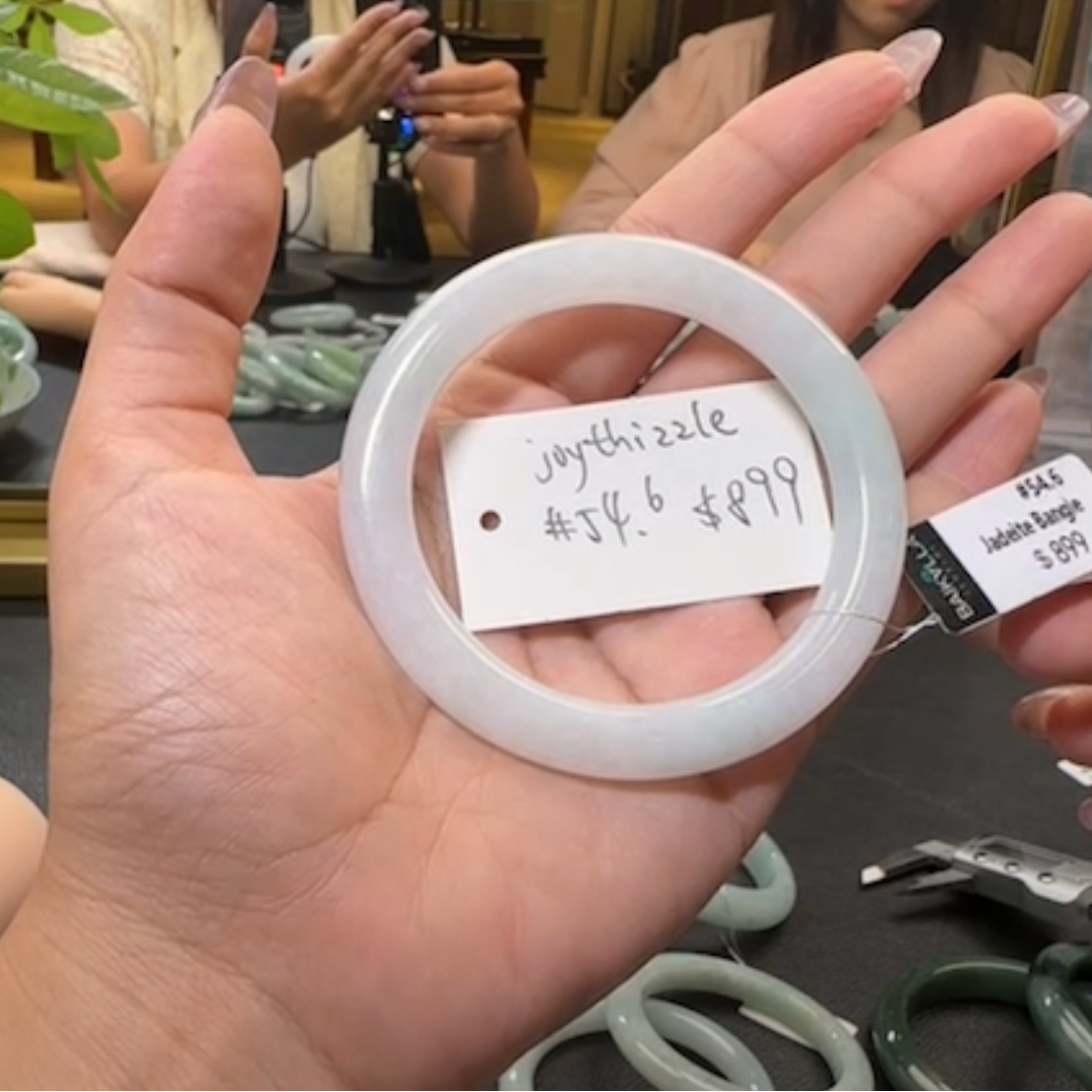 Live "Natural Light Green Jadeite Jade bangle" (Live Pick) (07/26/25)