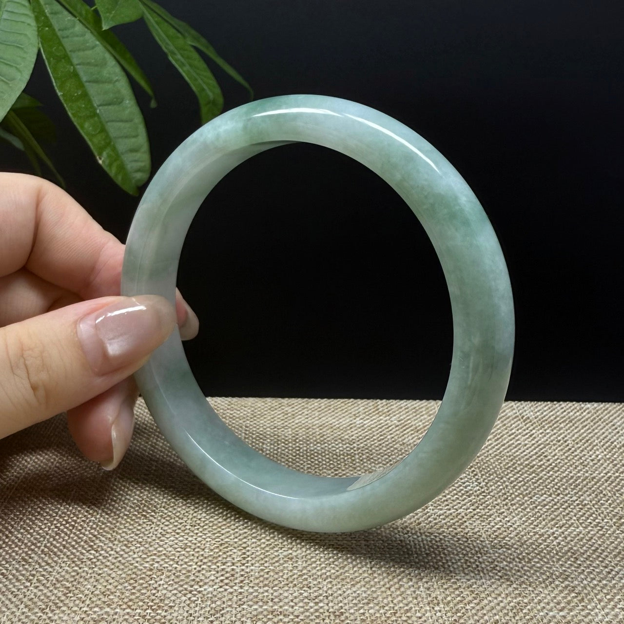 Genuine Burmese Green Jade Jadeite Bangle Bracelet ( 66.1mm )