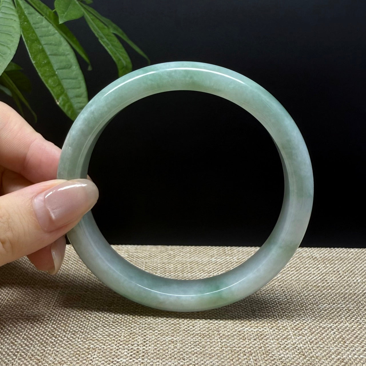 Genuine Burmese Green Jade Jadeite Bangle Bracelet ( 66.1mm )