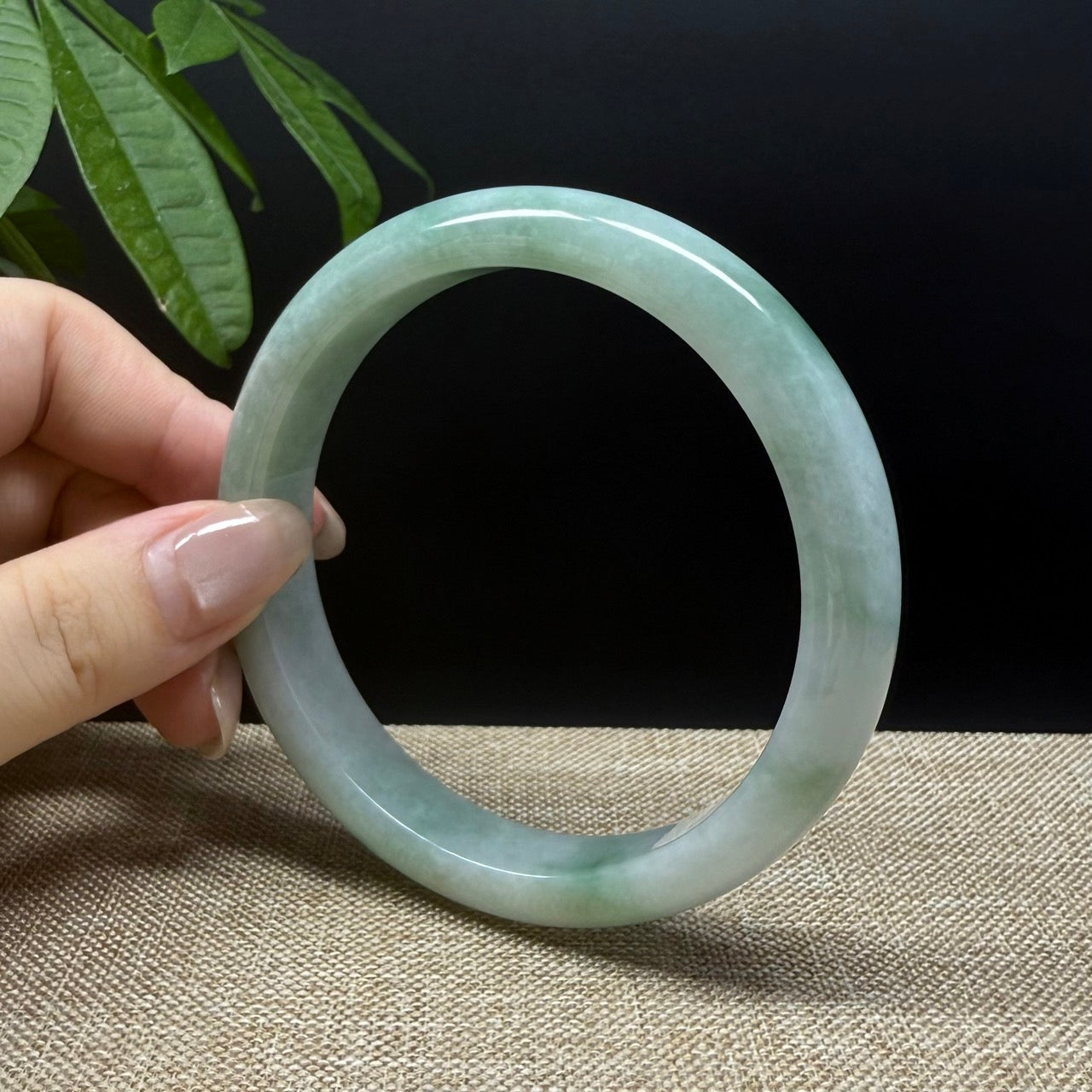 Genuine Burmese Green Jade Jadeite Bangle Bracelet ( 66.1mm )