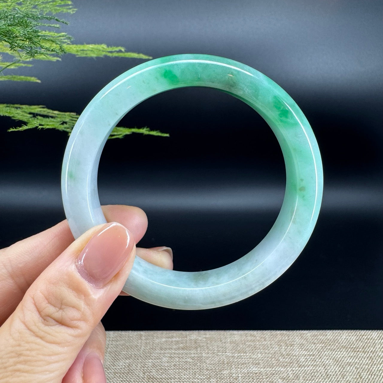 Genuine Burmese Bright Green Jade Jadeite Bangle Bracelet ( 58.4mm )