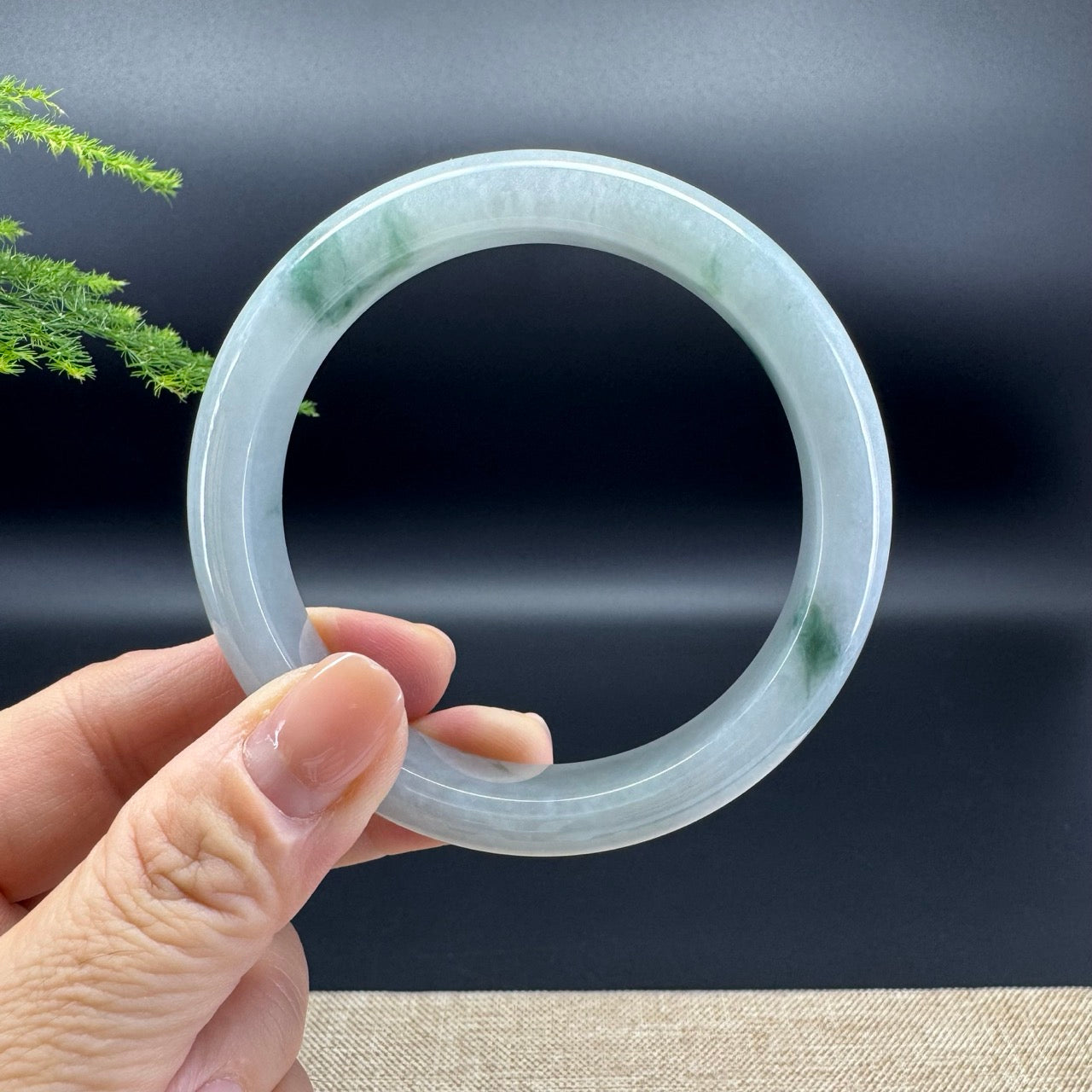 Genuine Burmese Green Jade Jadeite Bangle Bracelet ( 59.6mm )