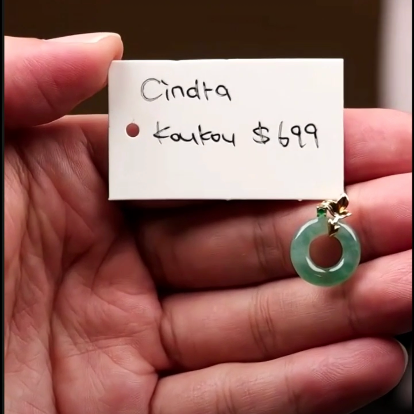 Live "Natural Green Jadeite Jade Kou Kou" (Live Pick) (08/09/25)