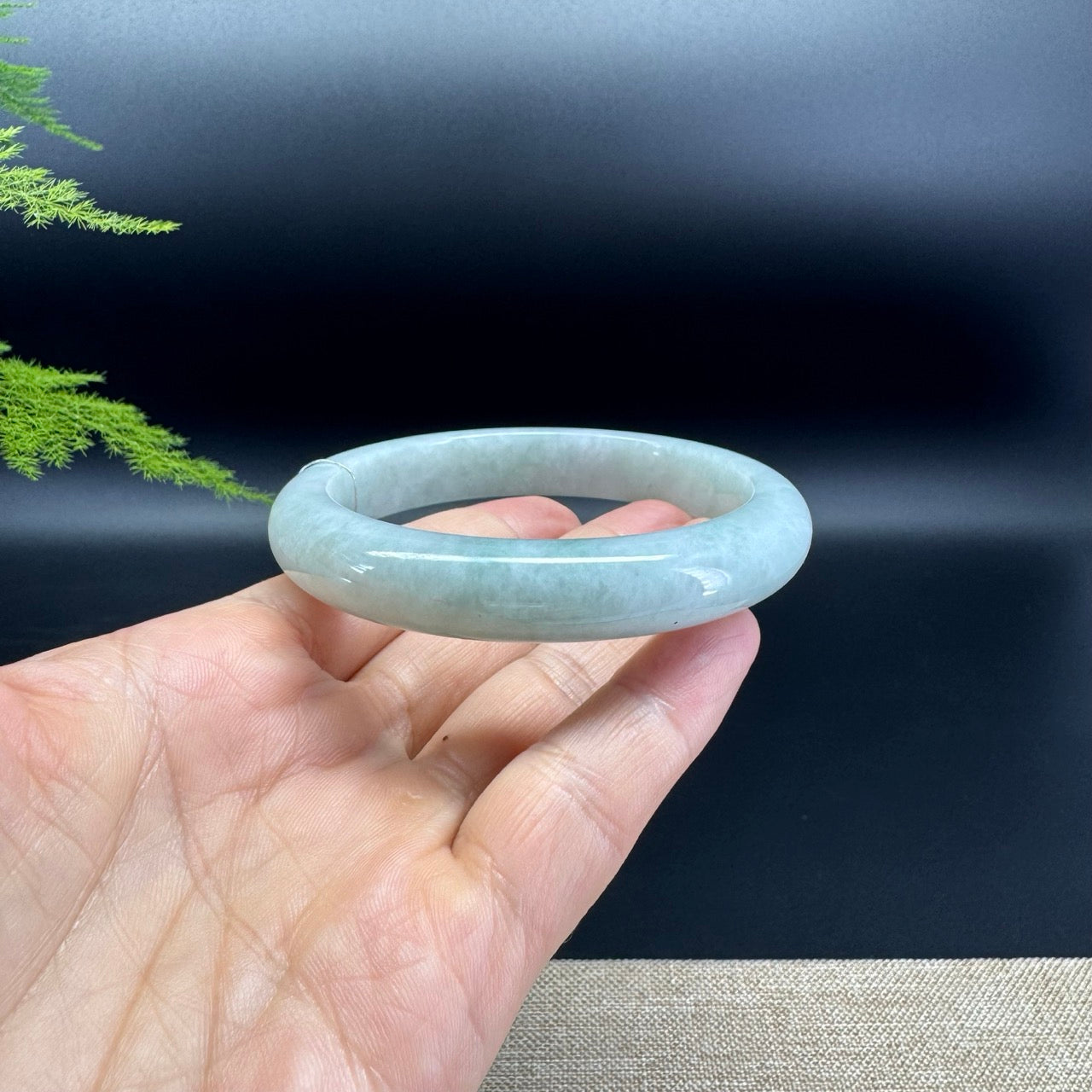 Genuine Burmese Green Jade Jadeite Bangle Bracelet ( 61.8mm )