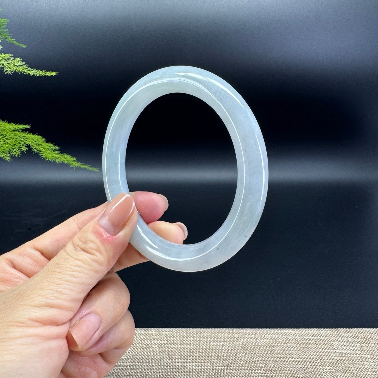 Genuine Burmese Green Jade Jadeite Bangle Bracelet ( 61mm )