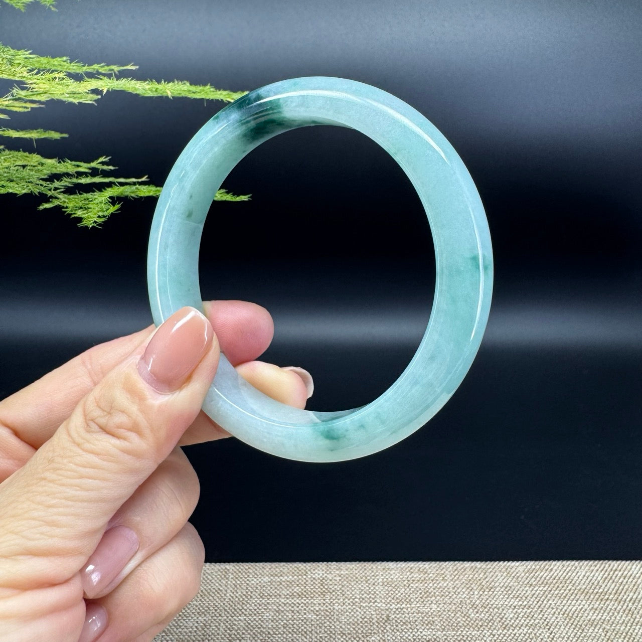 Genuine Burmese Light Oil Green Jade Jadeite Bangle Bracelet ( 59.1mm )