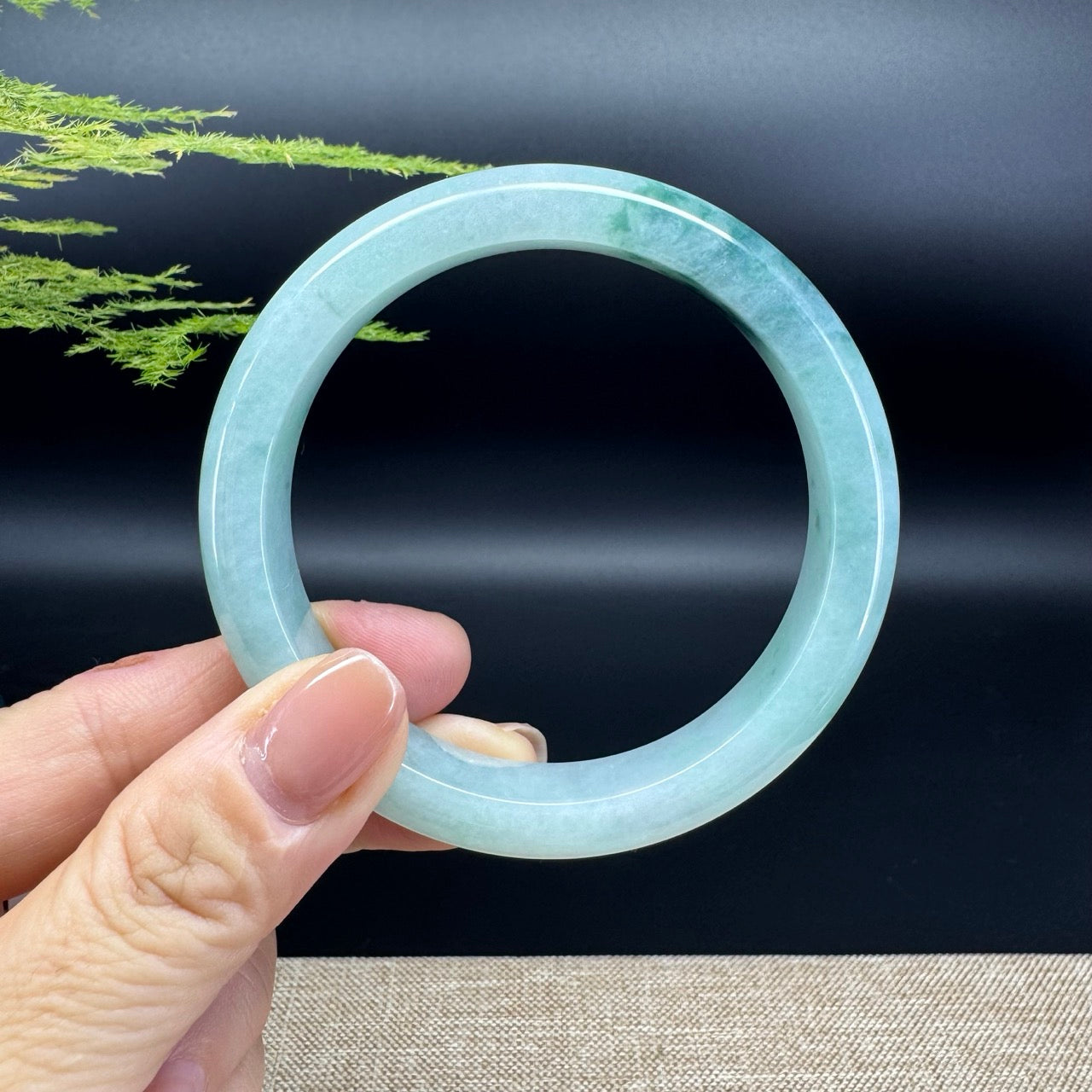 Genuine Burmese Light Oil Green Jade Jadeite Bangle Bracelet ( 59.1mm )