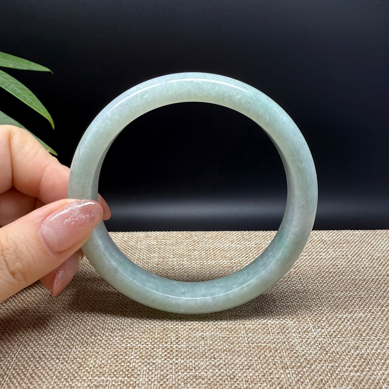 Genuine Burmese Green Jade Jadeite Bangle Bracelet ( 66.2mm )