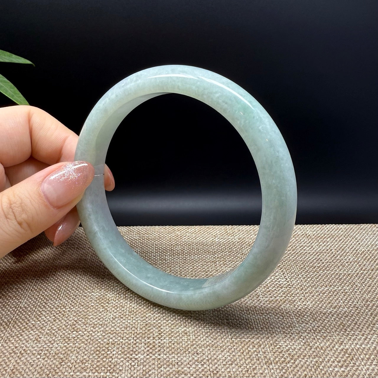 Genuine Burmese Green Jade Jadeite Bangle Bracelet ( 66.2mm )