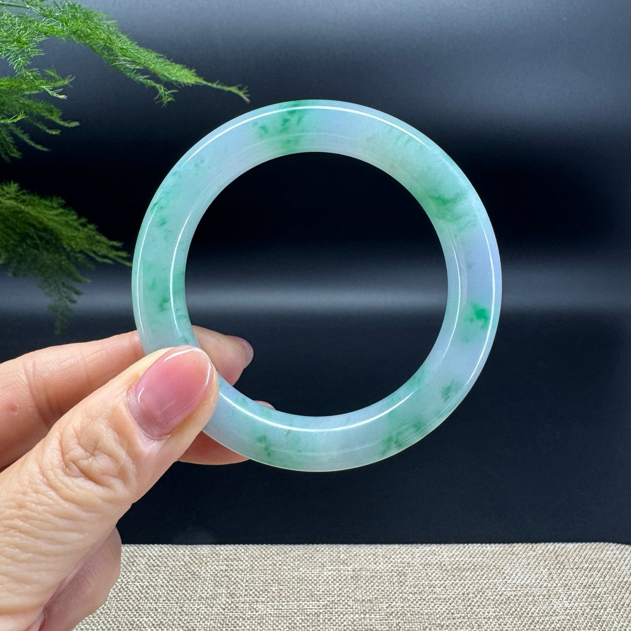 Genuine Burmese Icy Spicy Green Jade Jadeite Bangle Bracelet ( 52.9mm )