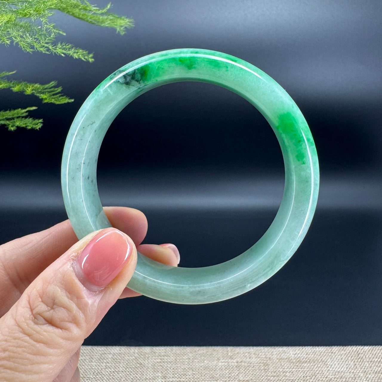Genuine Burmese Green Jade Jadeite Bangle Bracelet ( 56.3mm )