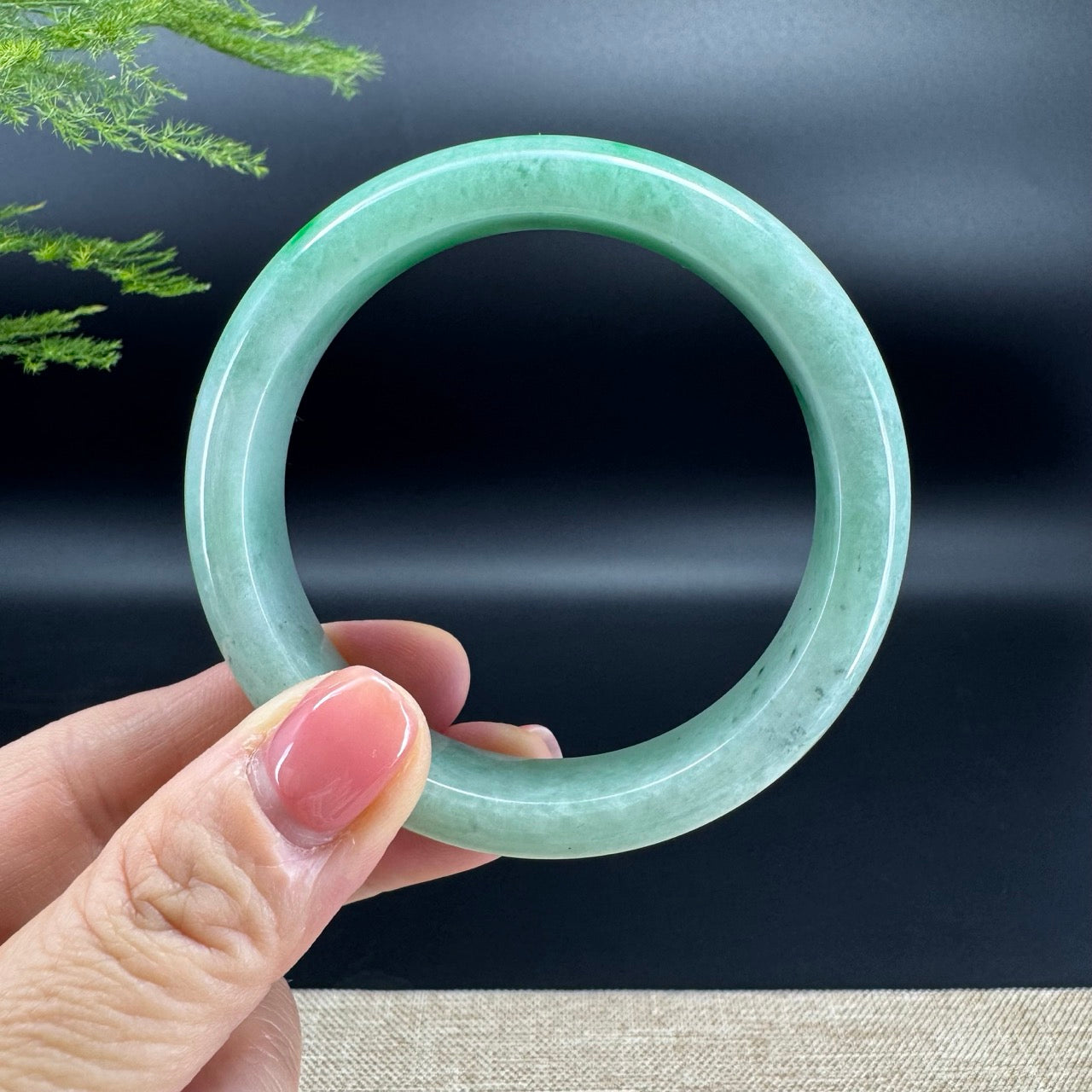 Genuine Burmese Green Jade Jadeite Bangle Bracelet ( 56.3mm )