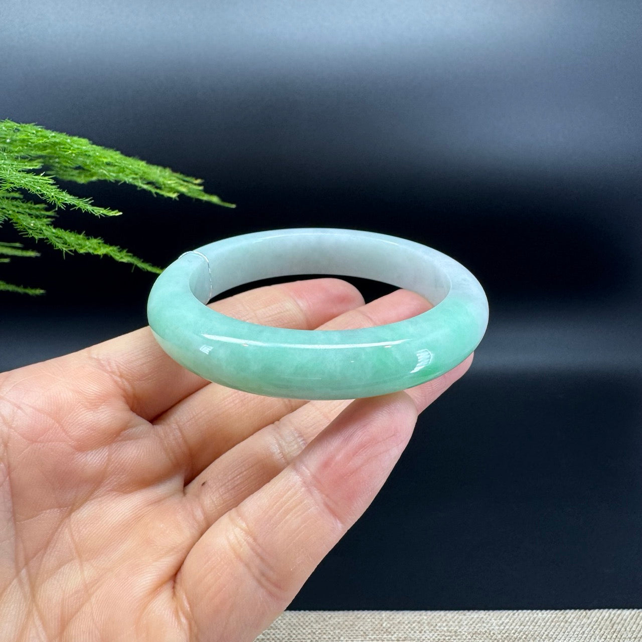 Genuine Burmese Green Jade Jadeite Bangle Bracelet ( 53mm )