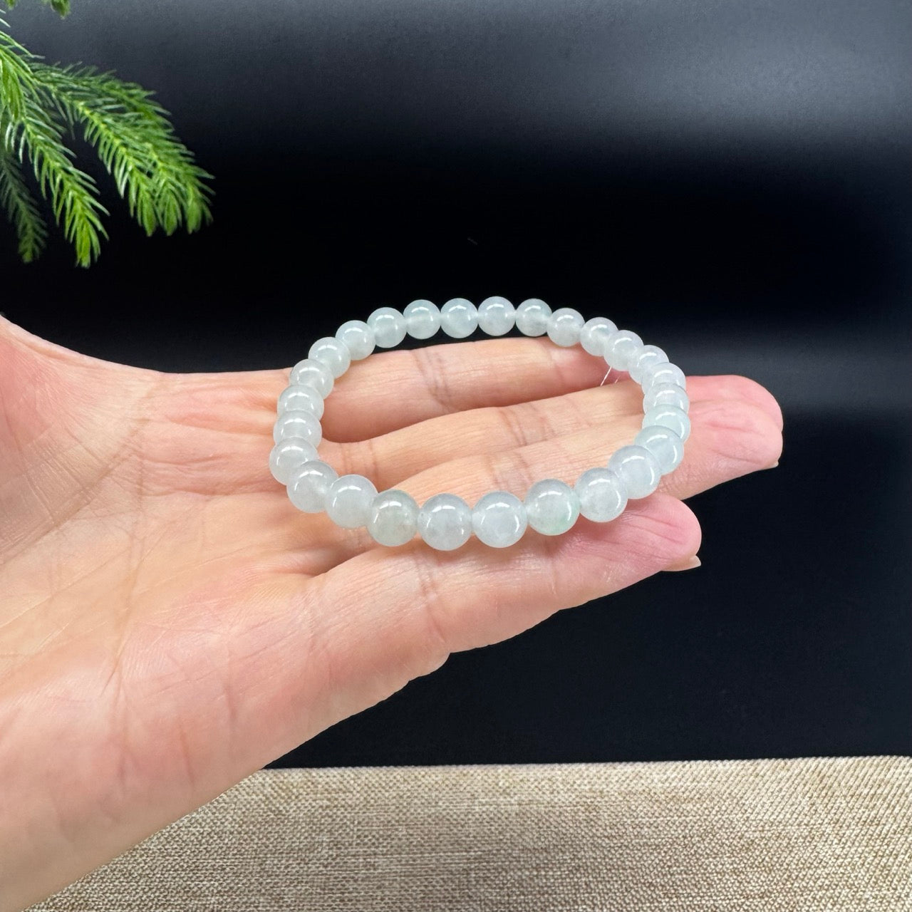 Natural Jadeite Jade  Round Light Green Beads Bracelet ( 6.5mm )