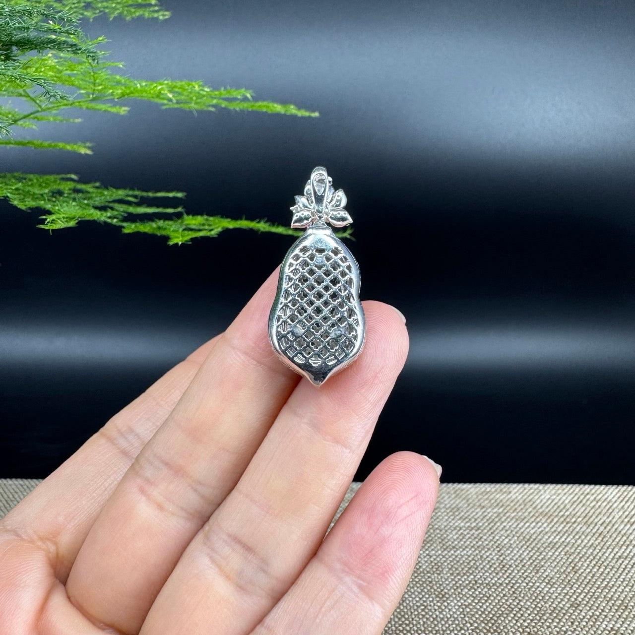 High end RealJade® Co. Genuine Ice Jadeite Jade Jin Zhi Yu Ye (Leaf) Necklace
