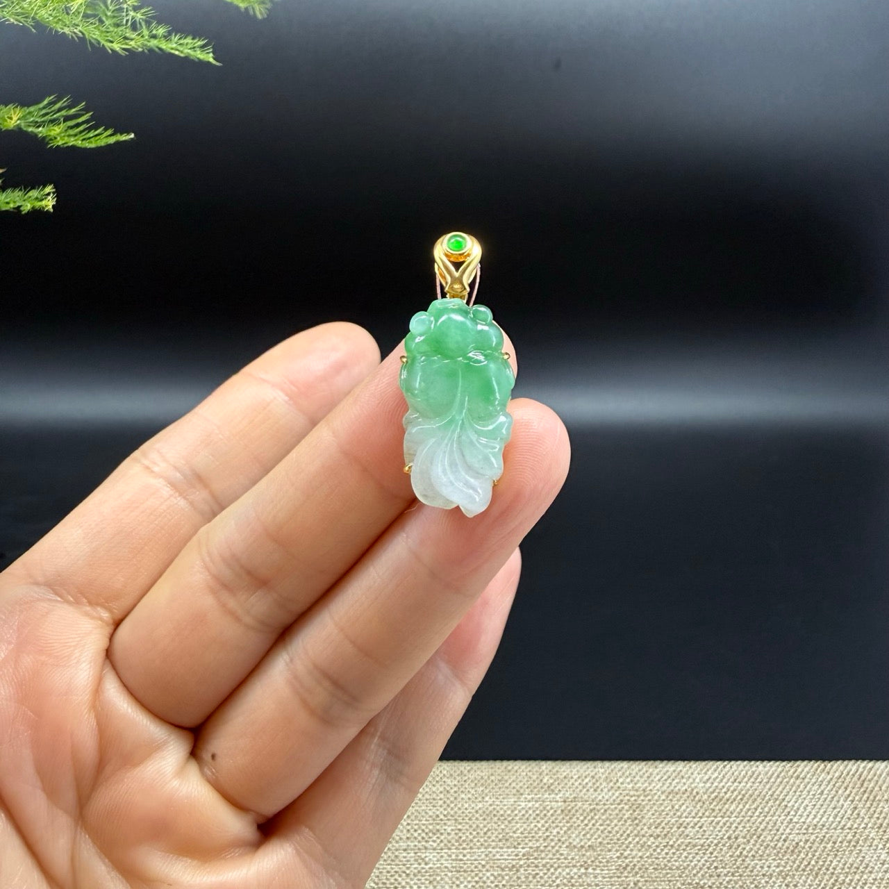 RealJade® Co. 18K Yellow Gold Genuine White Green(BDQ) Jadeite Jade Gold Fish Necklace