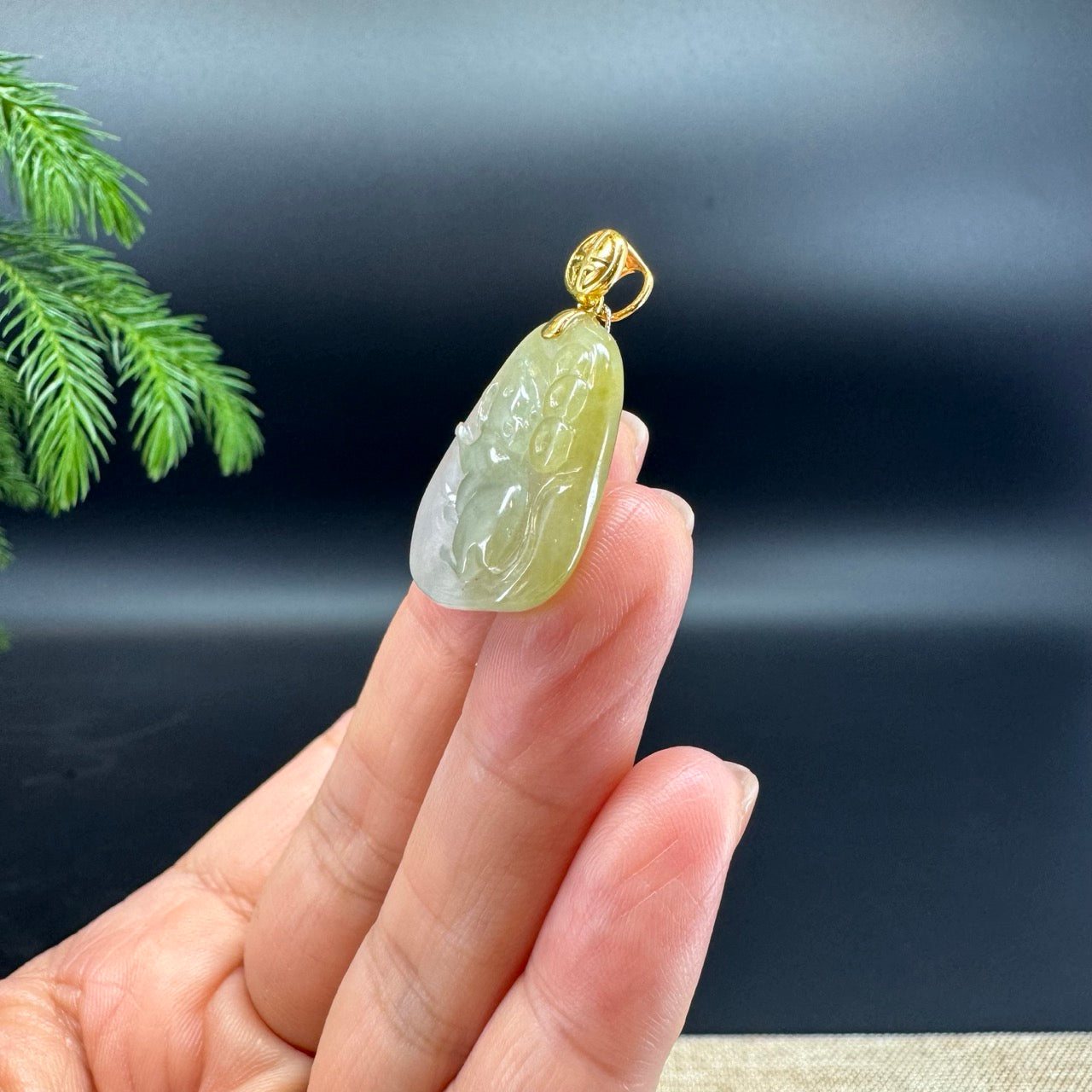 RealJade® co.: 18k Yellow Gold Natural Yellow Green Jadeite Jade Rat Pendant Necklace