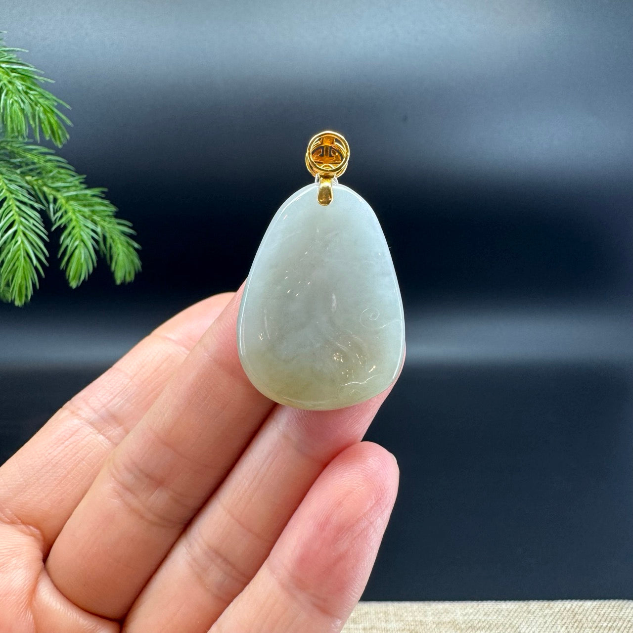 RealJade® co. 18k Yellow Gold Natural Light Yellow Green Jadeite Jade Rooster Pendant Necklace