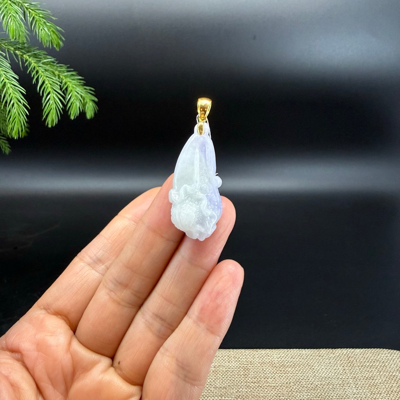 RealJade® Co. 18K Yellow Gold Genuine Light Lavender Jadeite Jade Cabbage Pendant Necklace