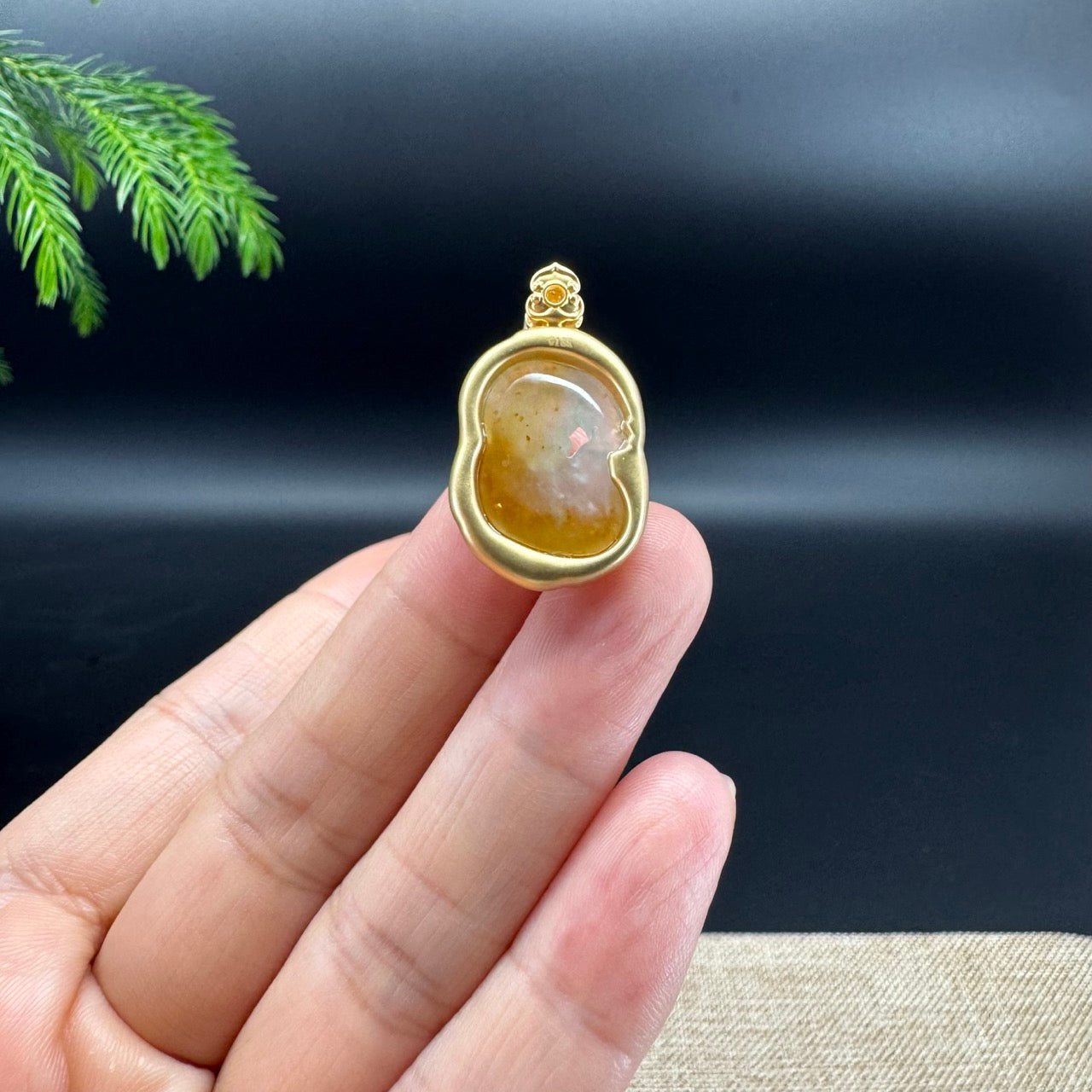 18K Yellow Gold Burmese Honey-Yellow Jadeite Jade Baby Buddha Pendant With Diamonds